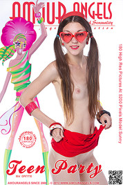 TEEN PARTY
