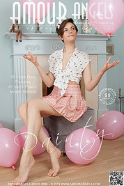DAINTY